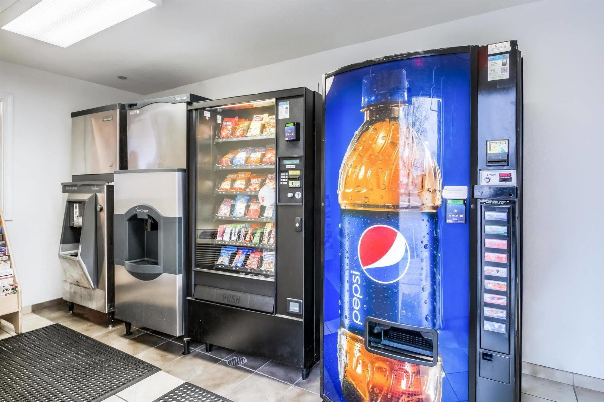 Motel 6 Chicago - Elk Grove Elk Grove Village Εξωτερικό φωτογραφία