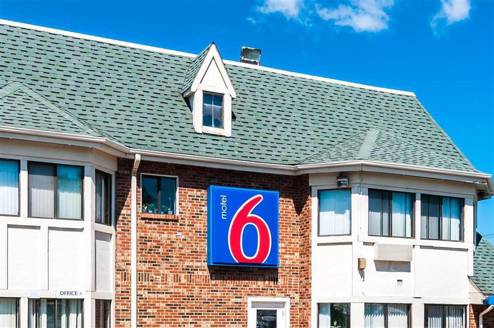Motel 6 Chicago - Elk Grove Elk Grove Village Εξωτερικό φωτογραφία